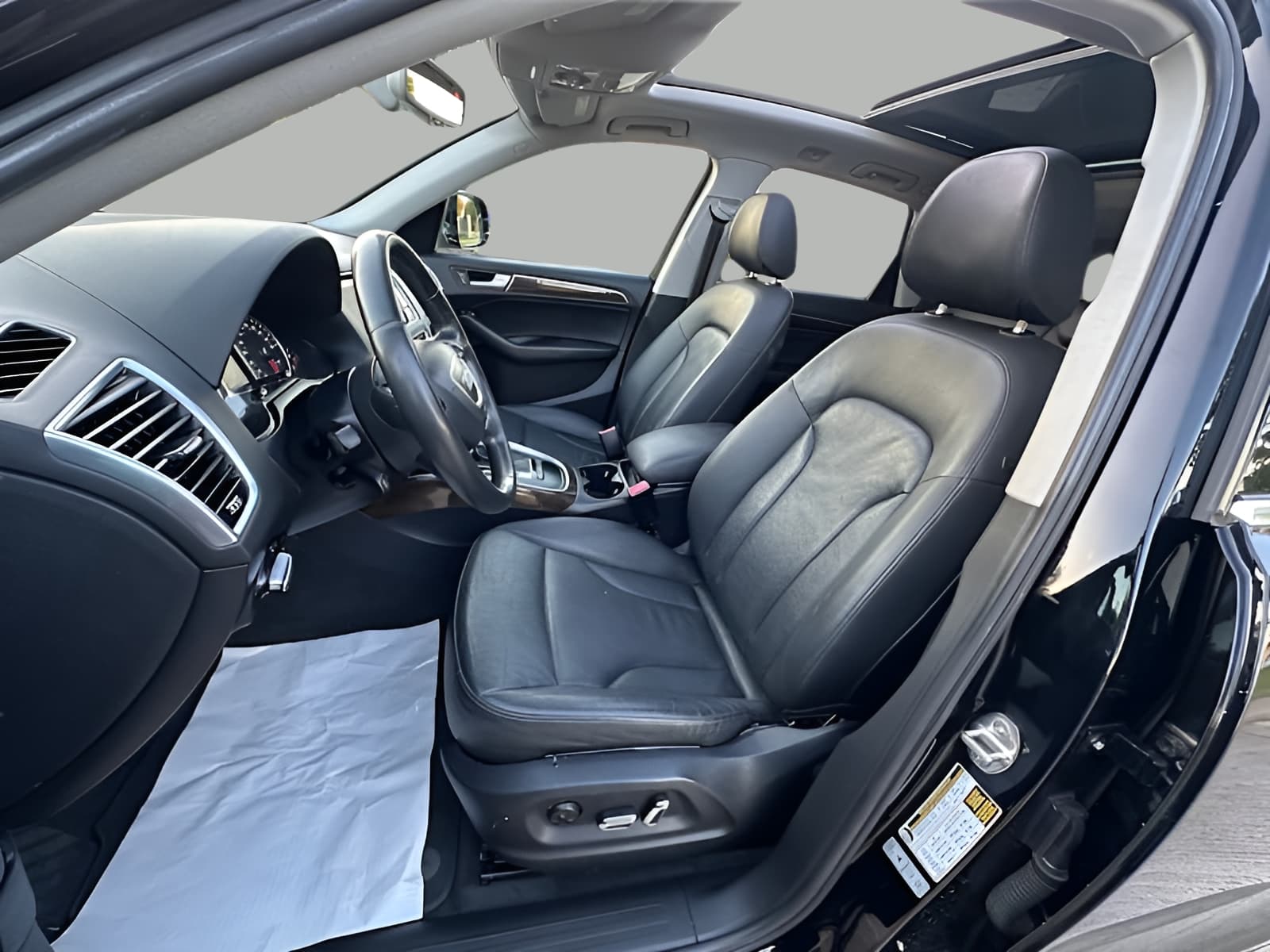 Vehicle photo