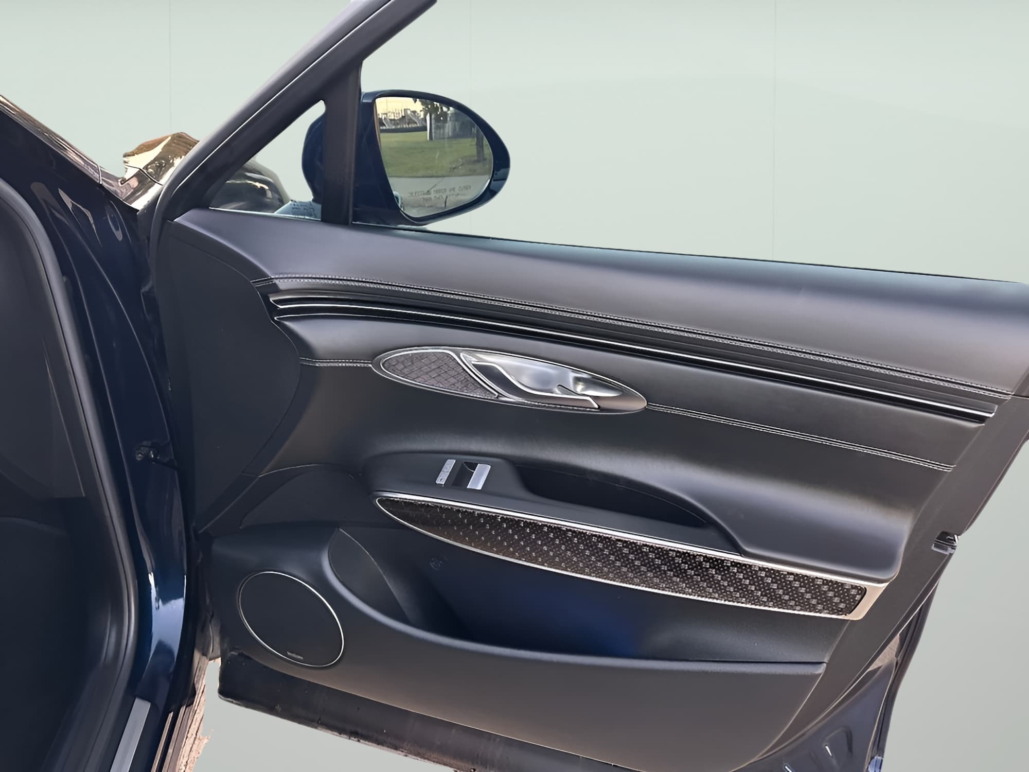 large car