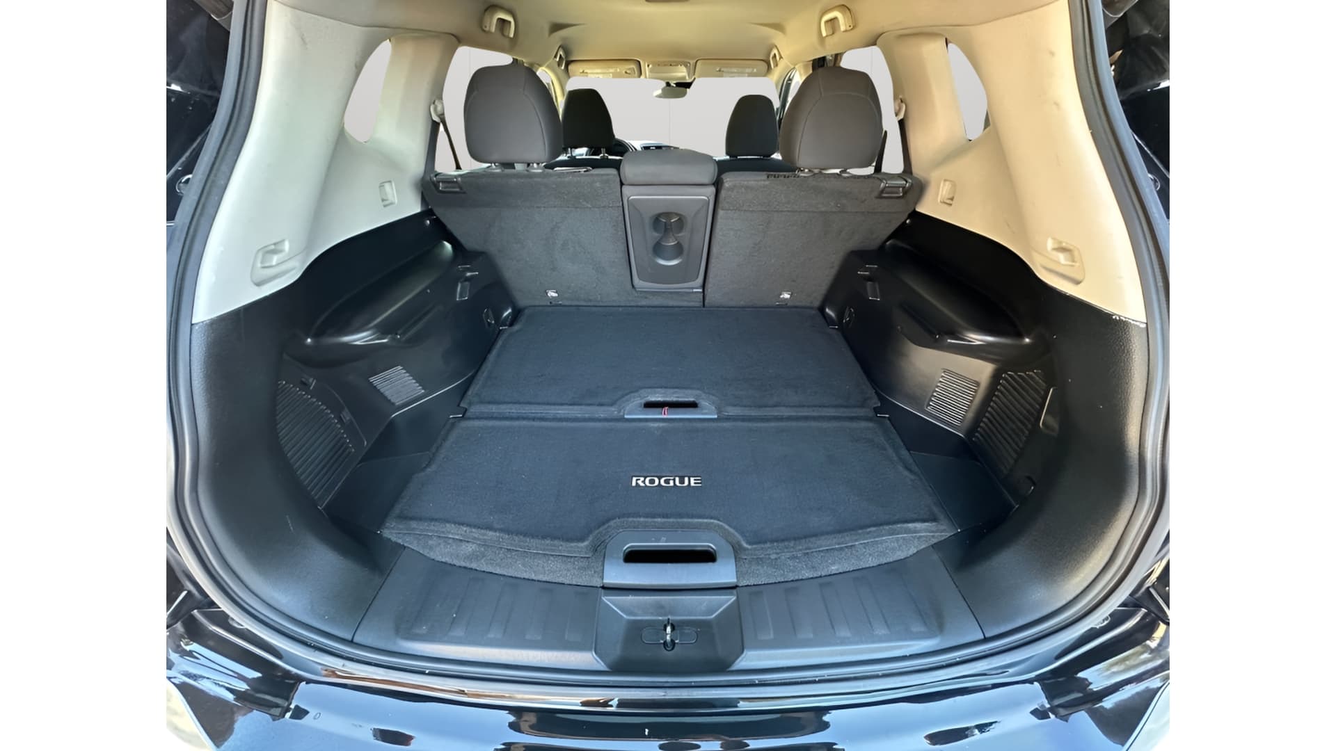 2020 Nissan Rogue SV - Photo 22