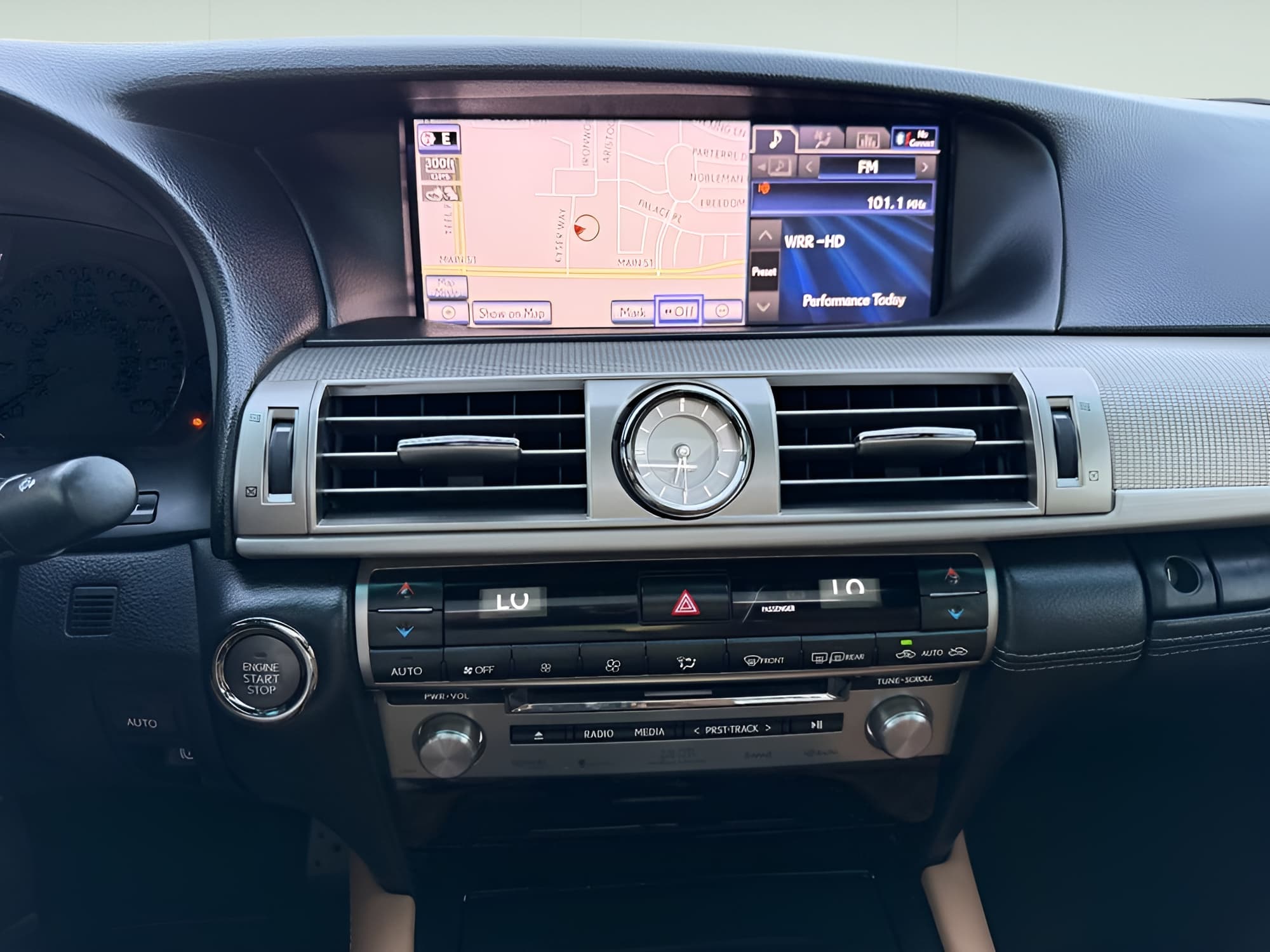 Vehicle photo