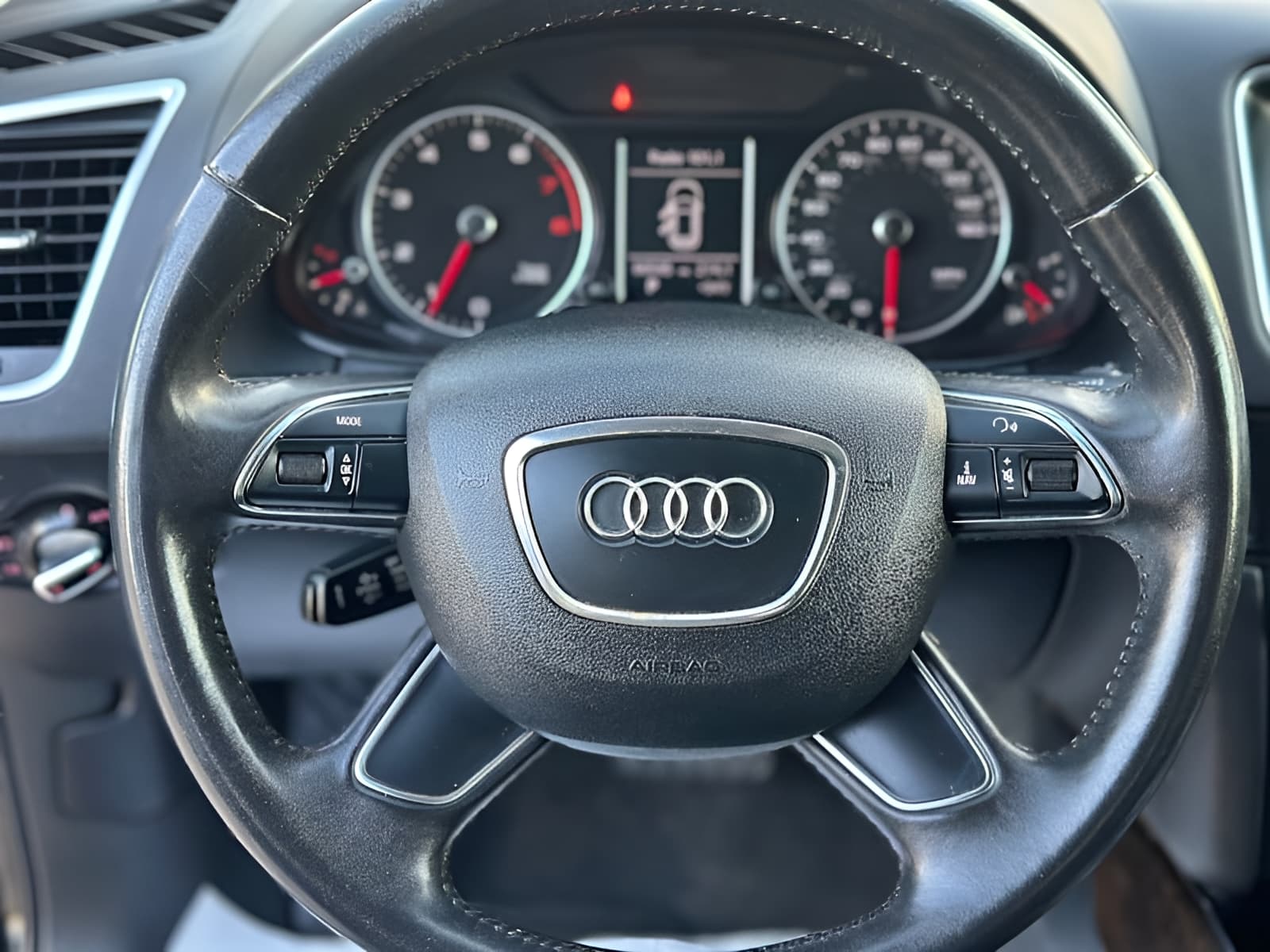 Vehicle photo