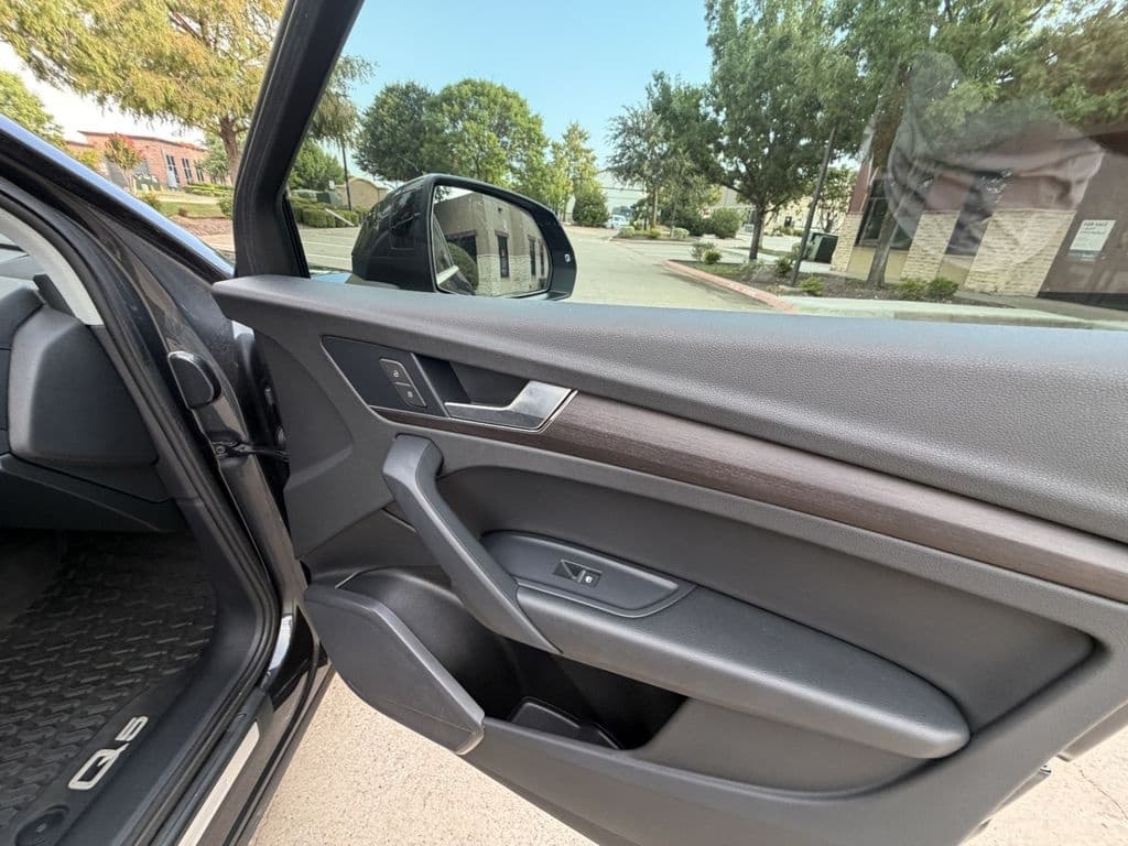 large car