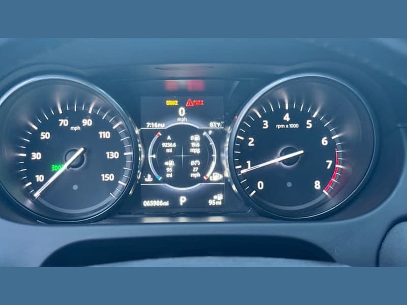 Vehicle photo