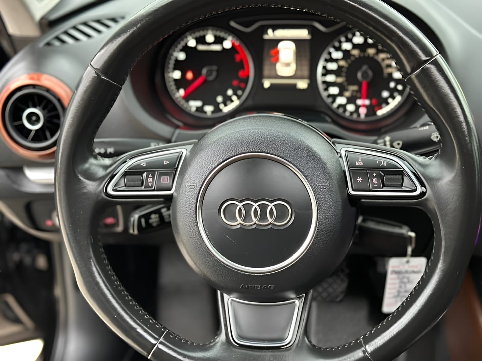 Vehicle photo