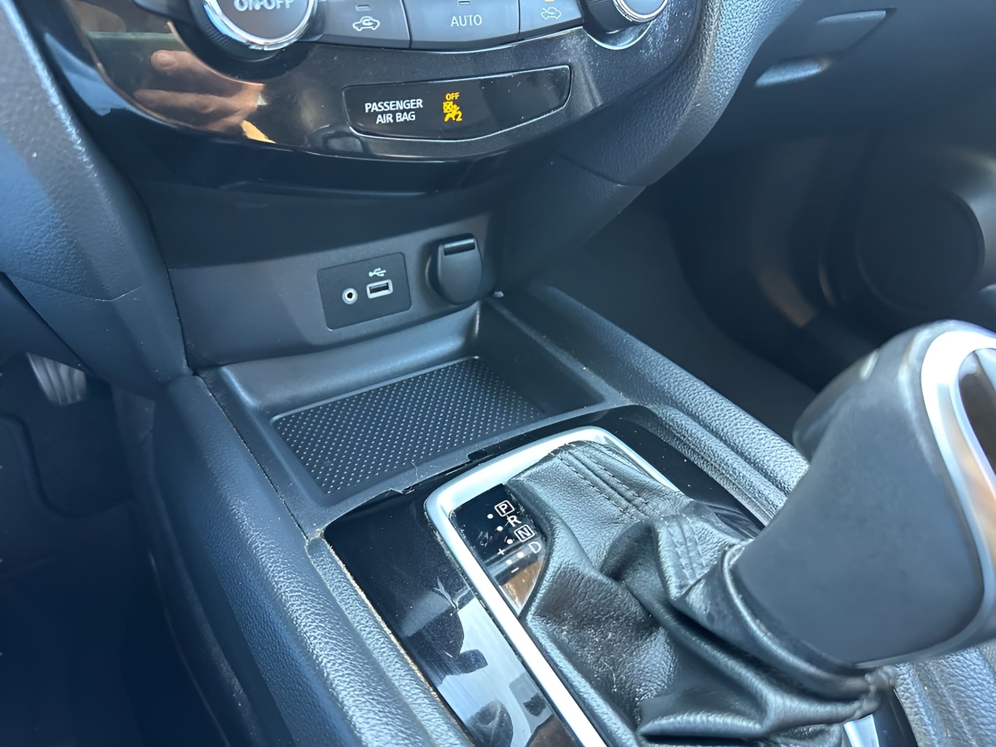 2020 Nissan Rogue SV - Photo 18