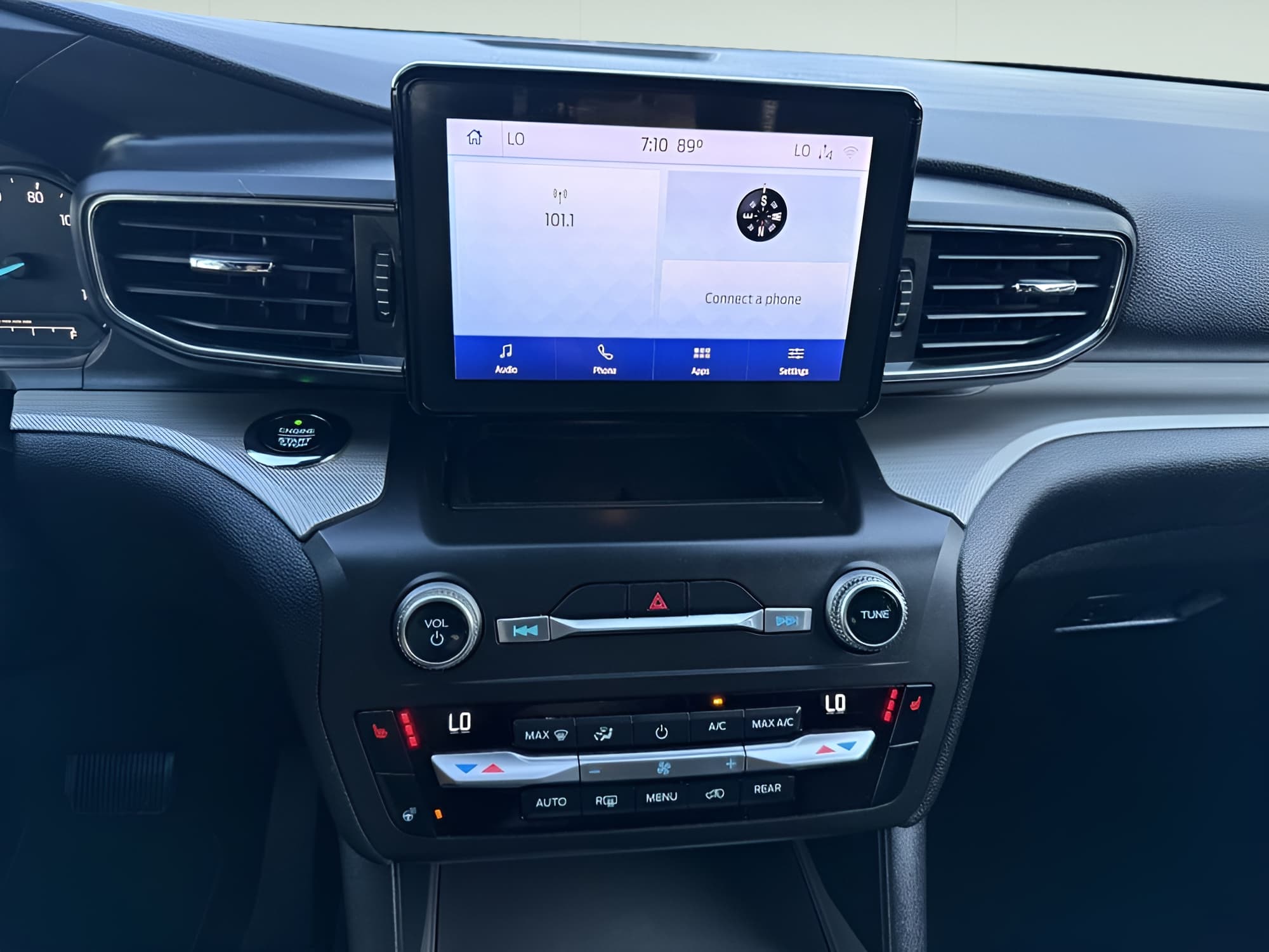 Vehicle photo