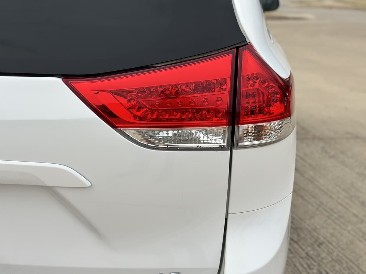 Vehicle photo