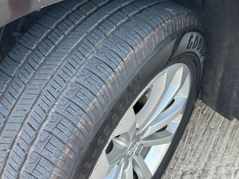 Vehicle photo