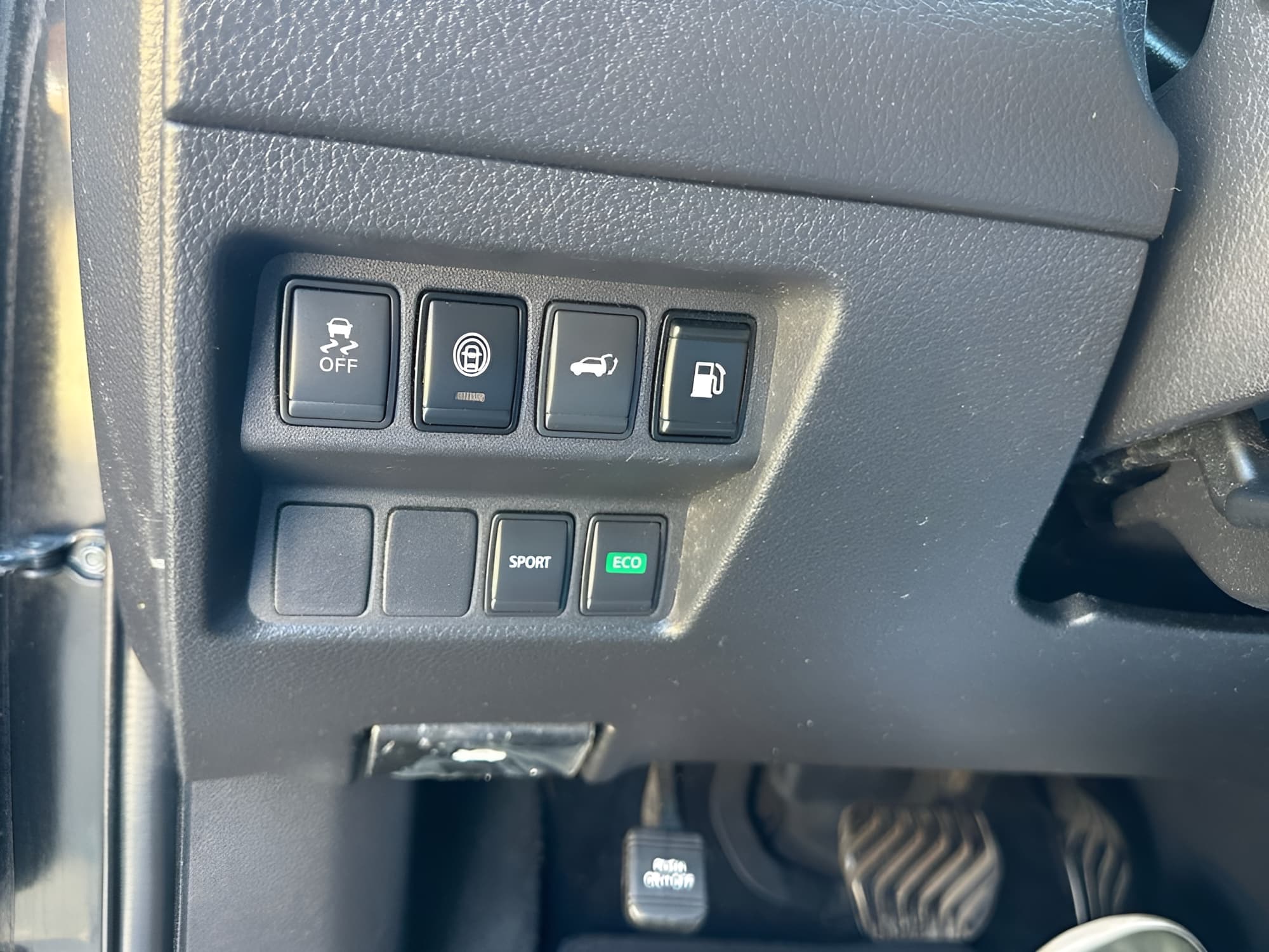 2020 Nissan Rogue SV - Photo 20