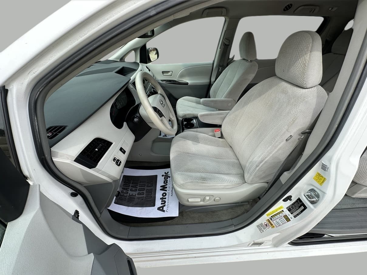 Vehicle photo