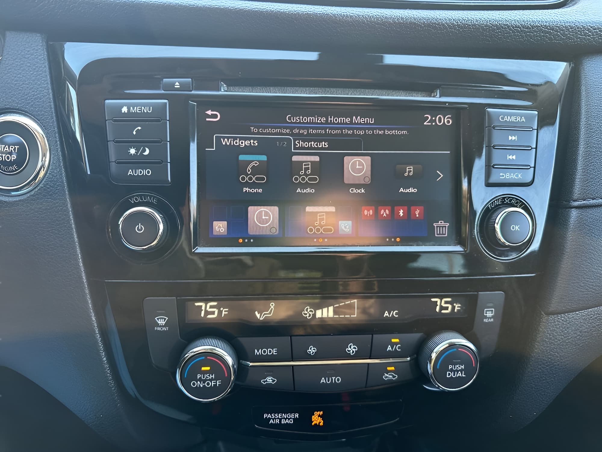 2020 Nissan Rogue SV - Photo 16