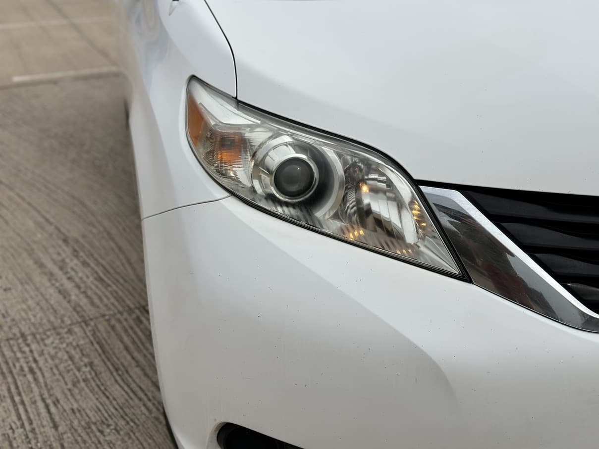 Vehicle photo
