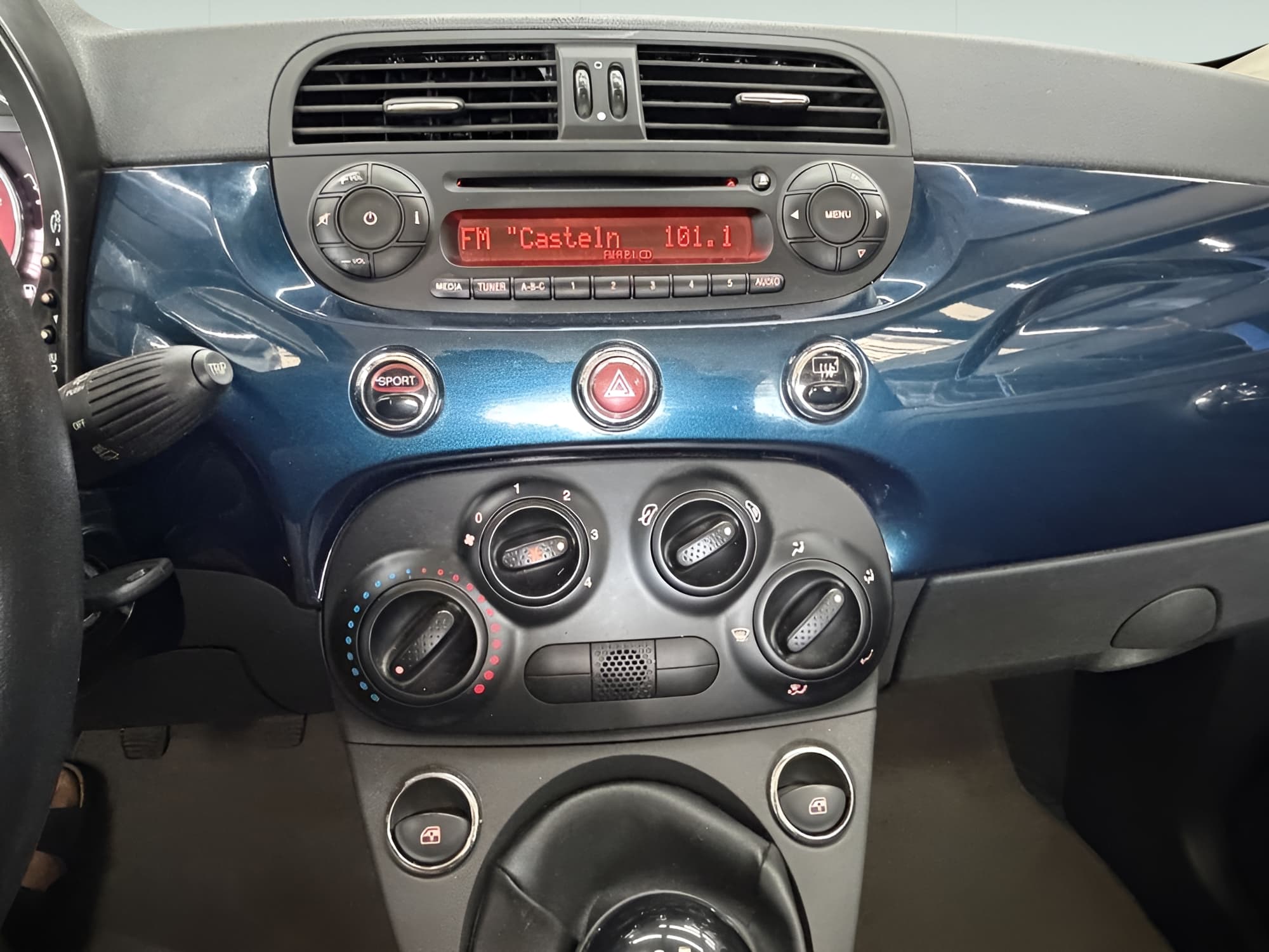 Vehicle photo