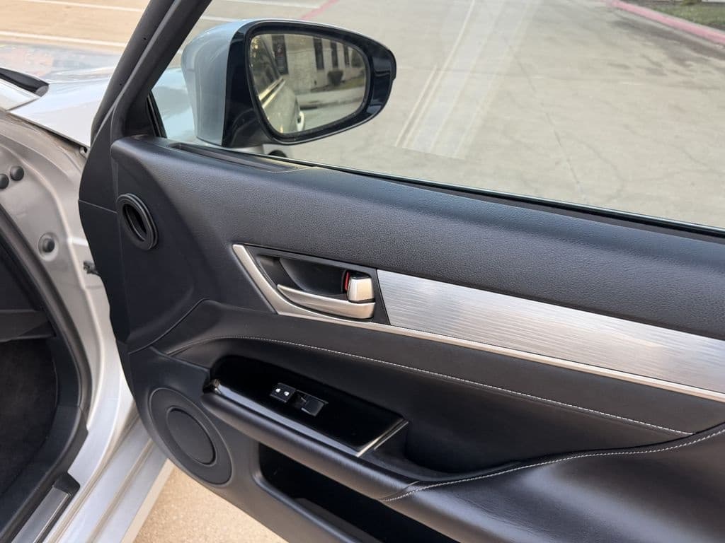 large car