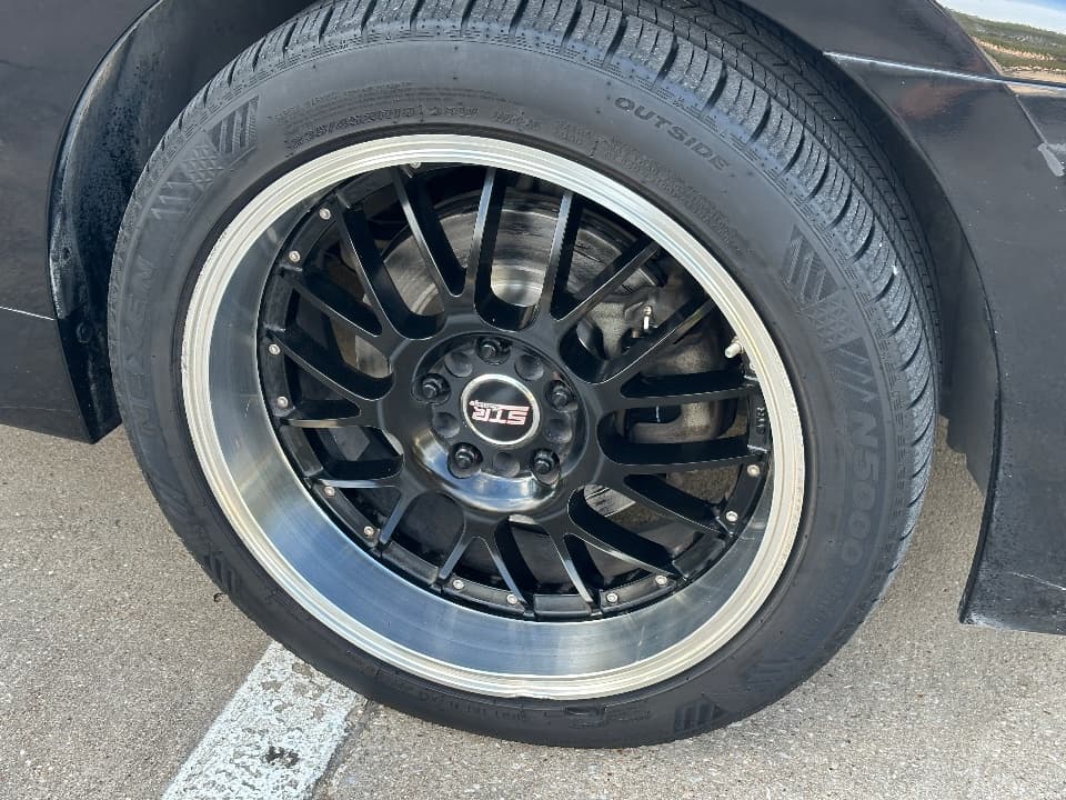 Vehicle photo