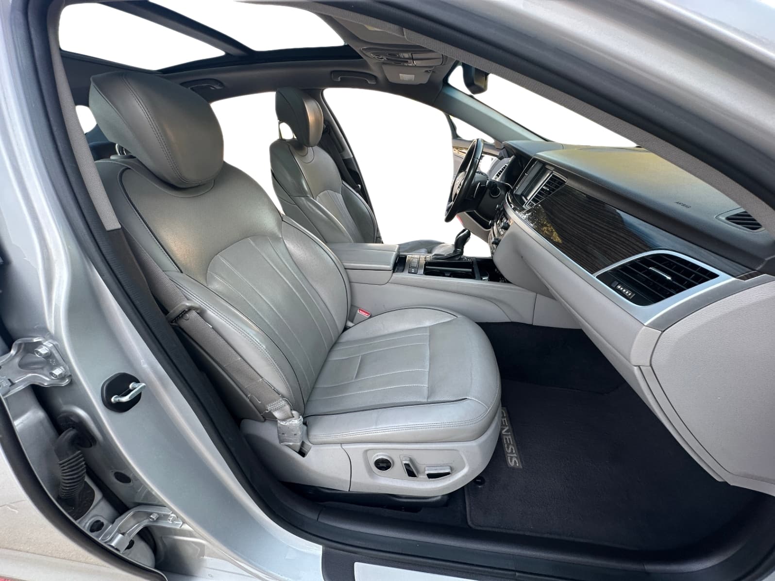 Vehicle photo