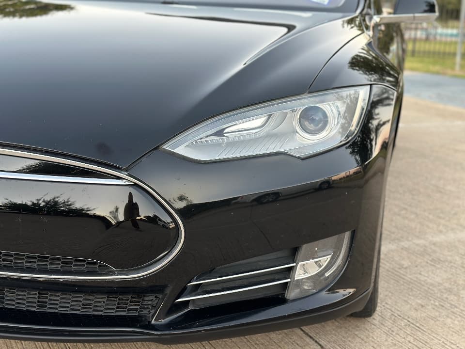 Vehicle photo