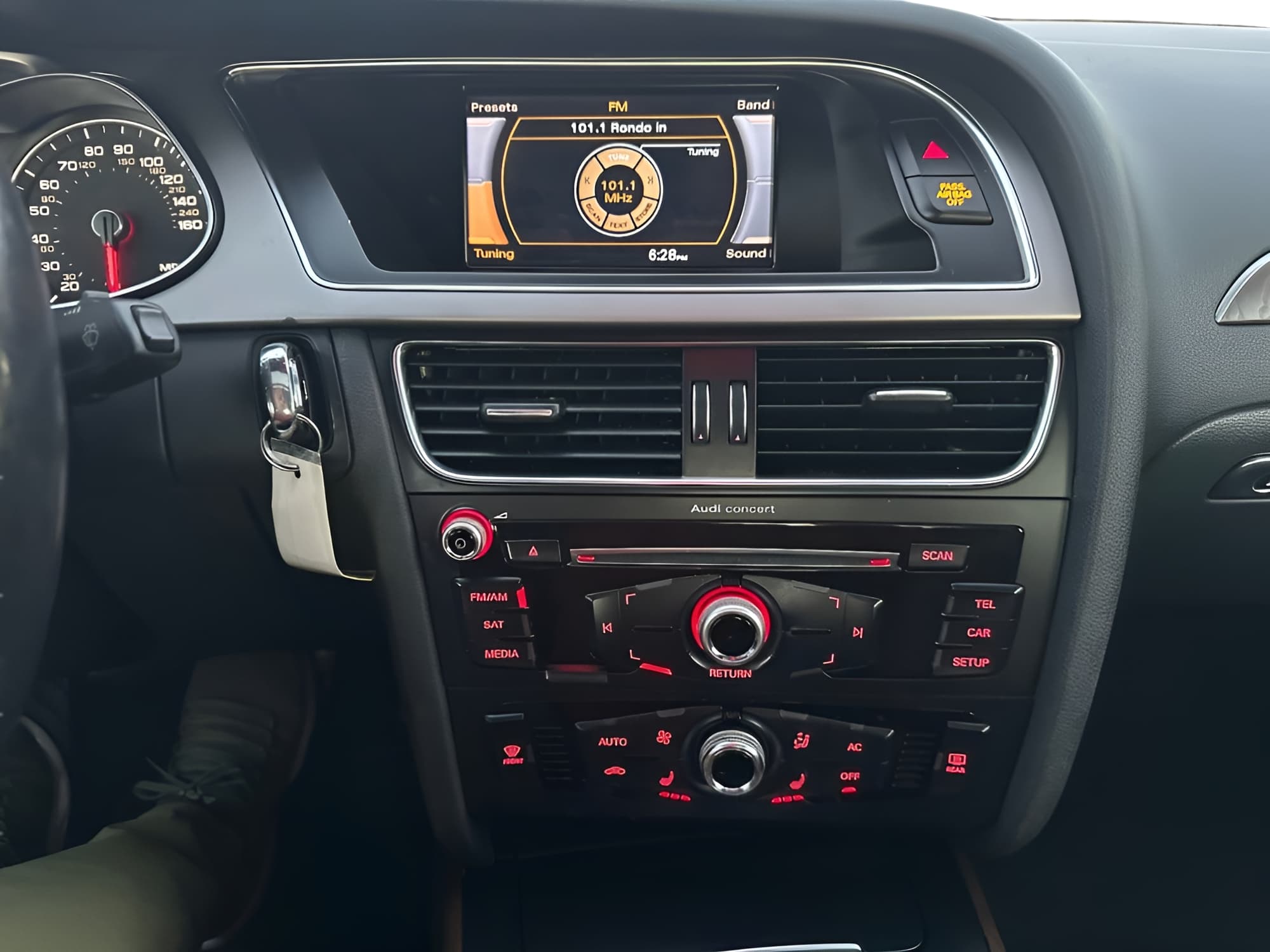 Vehicle photo