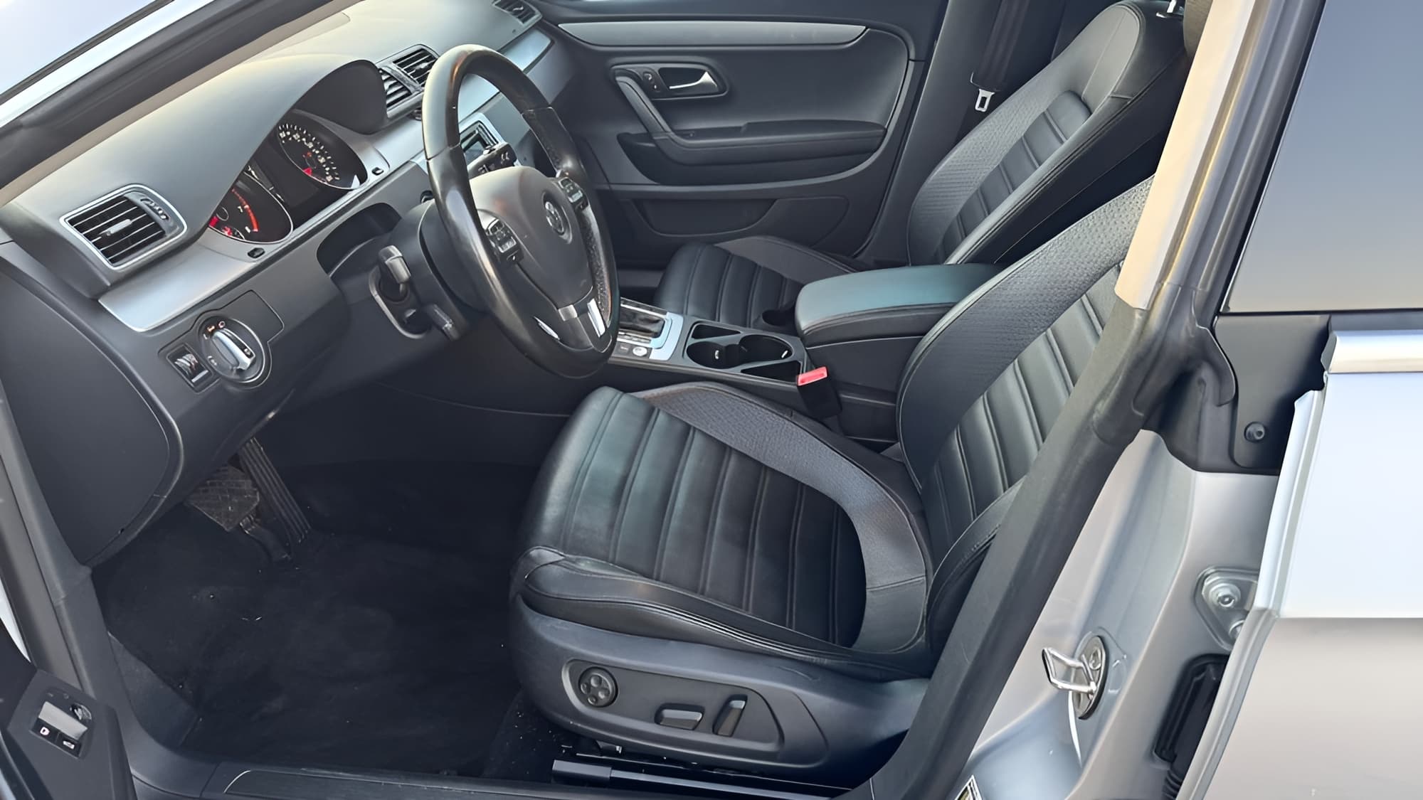 Vehicle photo