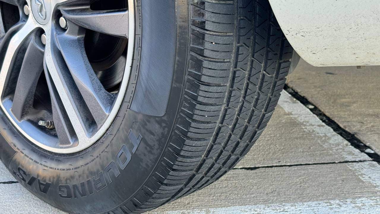Vehicle photo