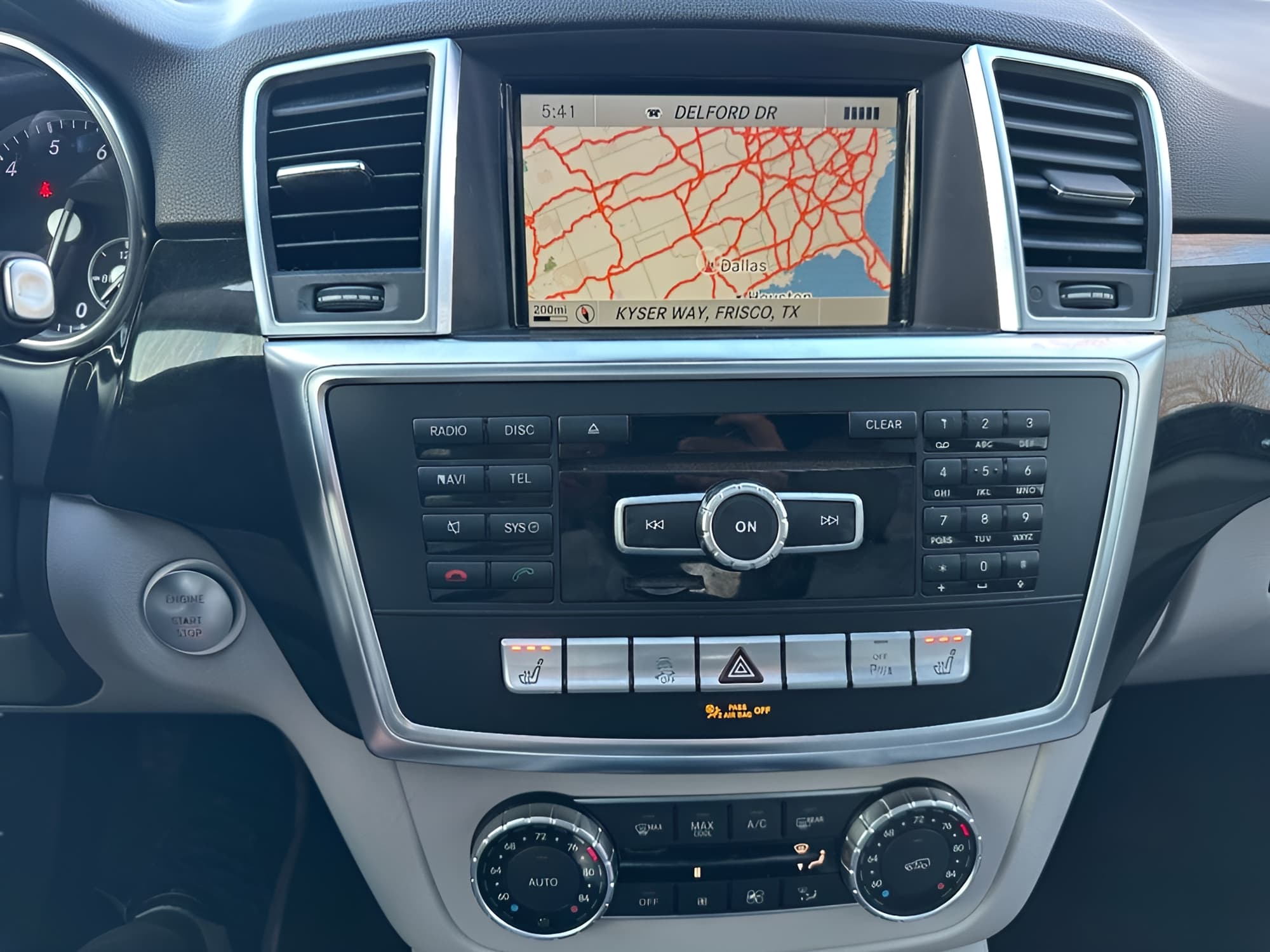 Vehicle photo
